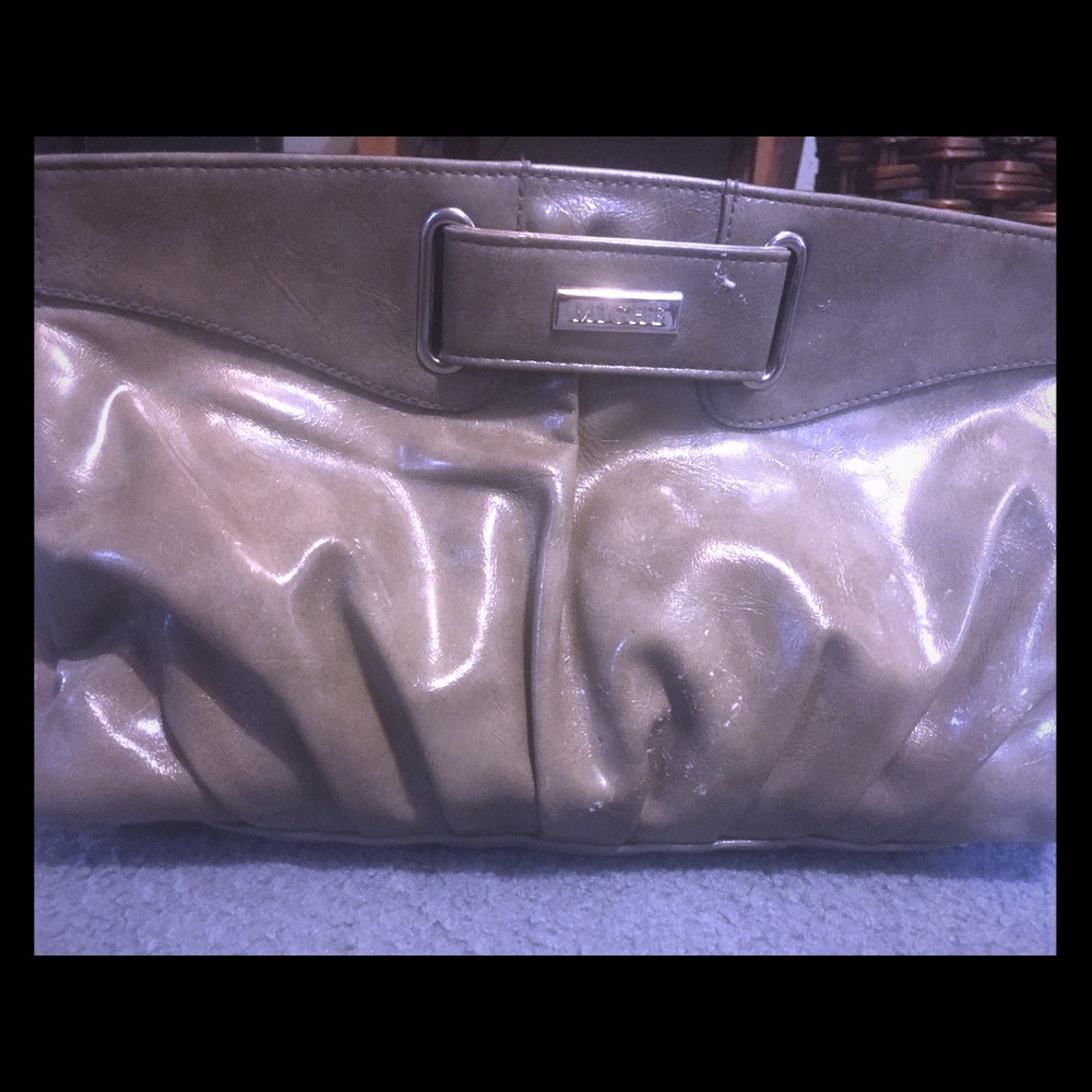 Clutch purse